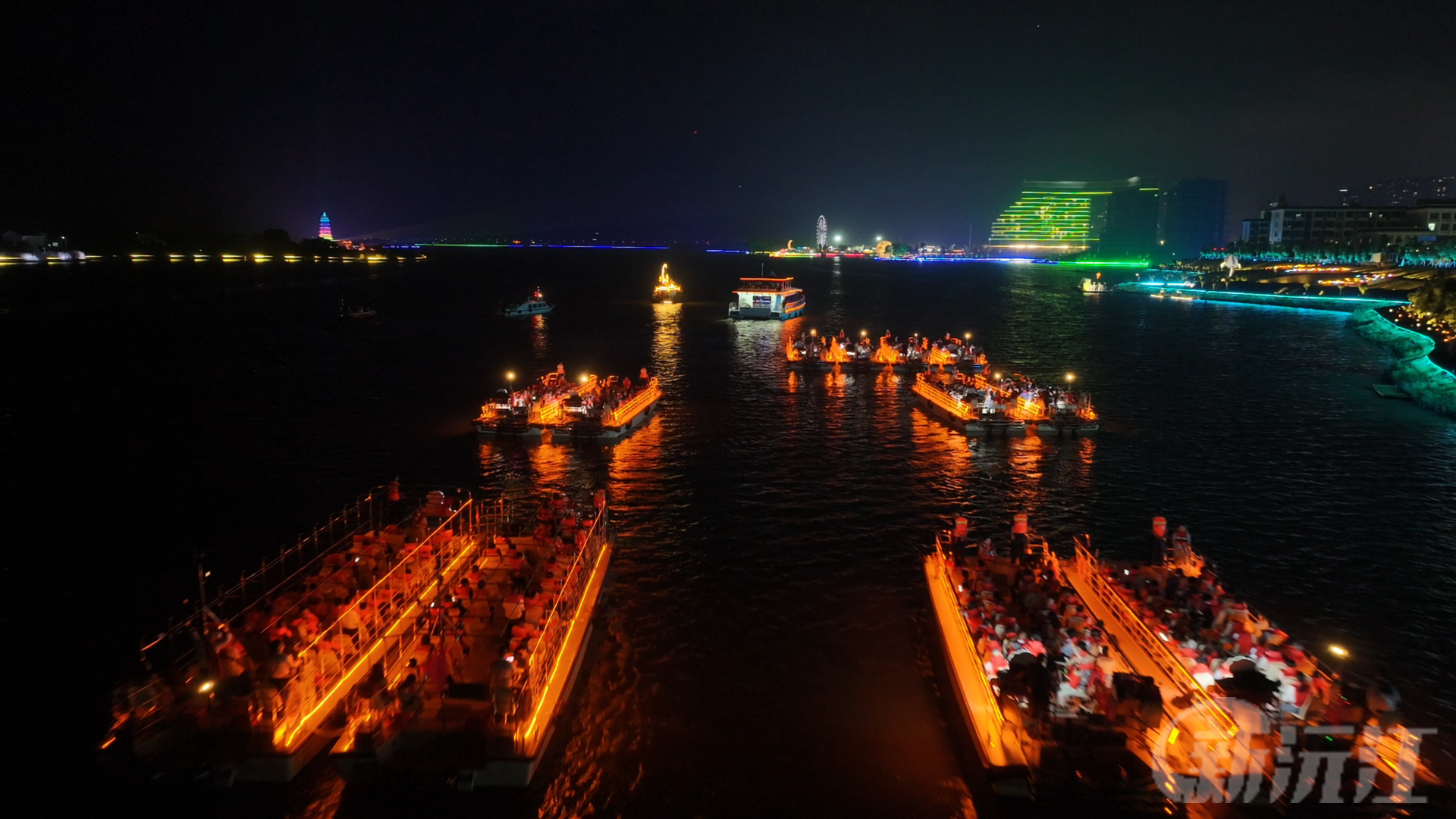 夜游浩江湖，邂逅千年浪漫！2025年益陽文旅大會“洞庭秋月”主題實景秀引客點贊