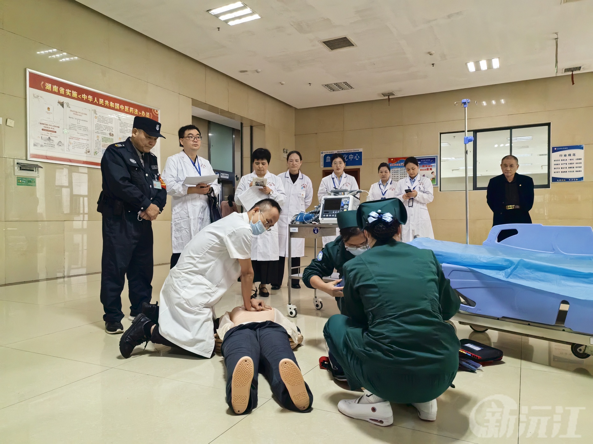 益阳市卫健委专家组赴沅江市人民医院开展二甲复评第三部分现场验收评审