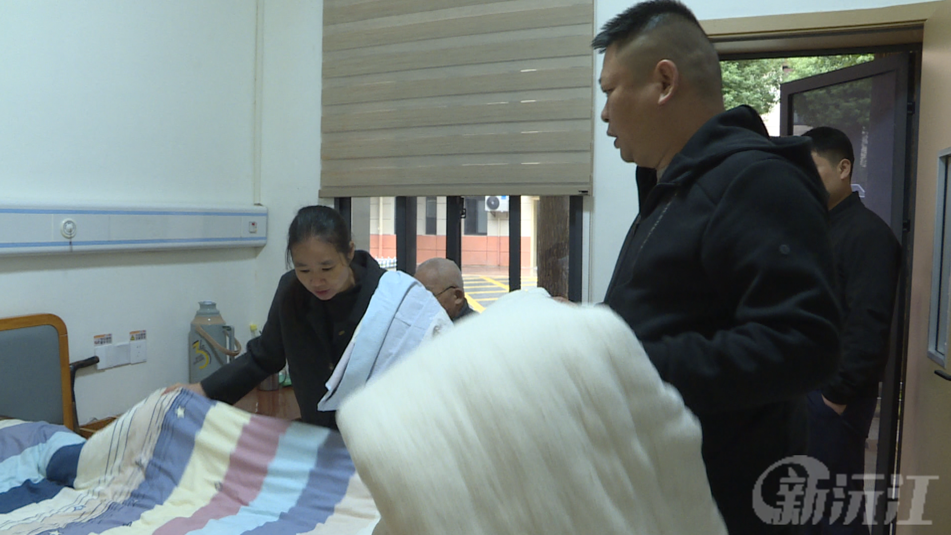 沅江市民政局积极行动 为老人筑牢“温暖防线”