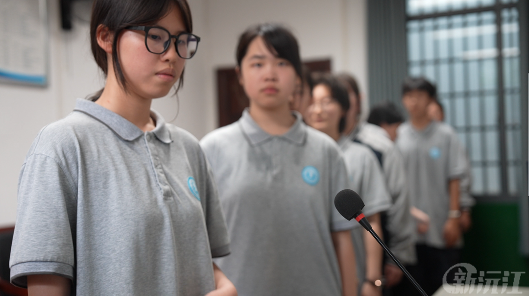 声暖盛夏 为梦护航——沅江市一中广播站为高三学子暖心送祝福