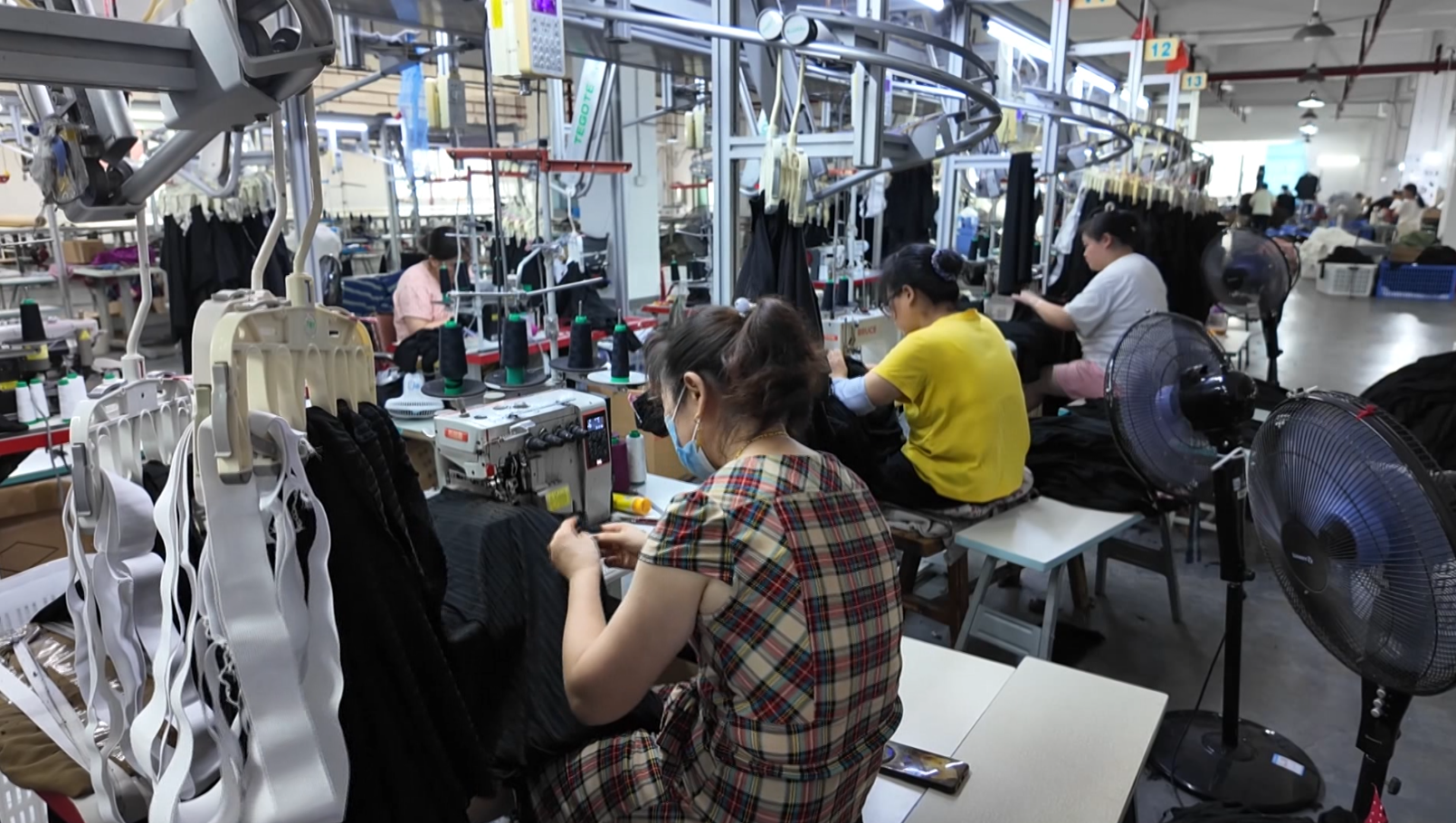产销稳增底气足 抢抓生产拓蓝海 曼妮科技下半年全力进军非洲市场