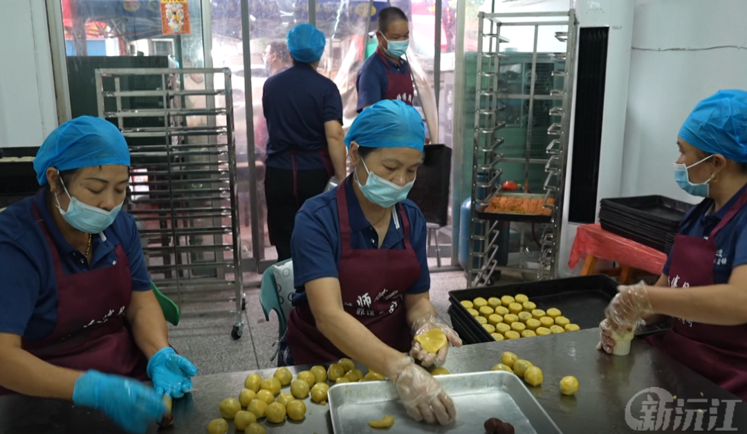 沅江钟师傅月饼：老饼承旧味 匠心迎中秋